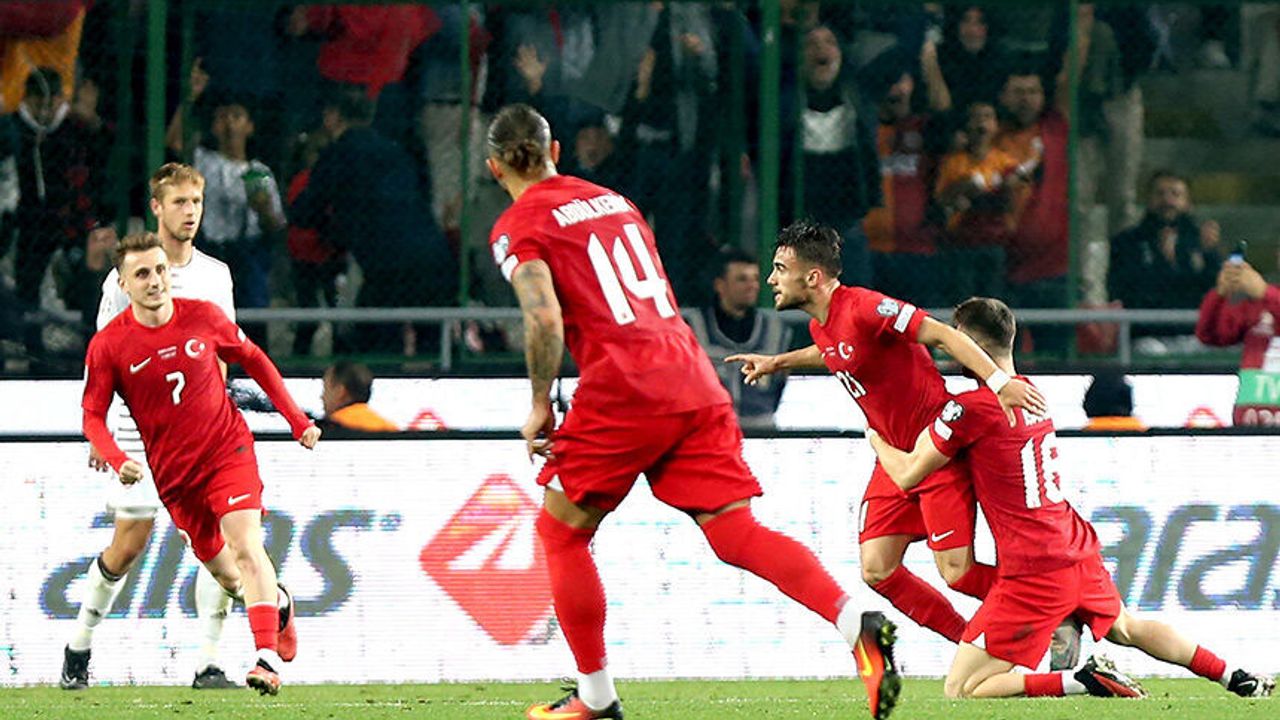 FIFA sıralamasında 4 basamak yükseldi