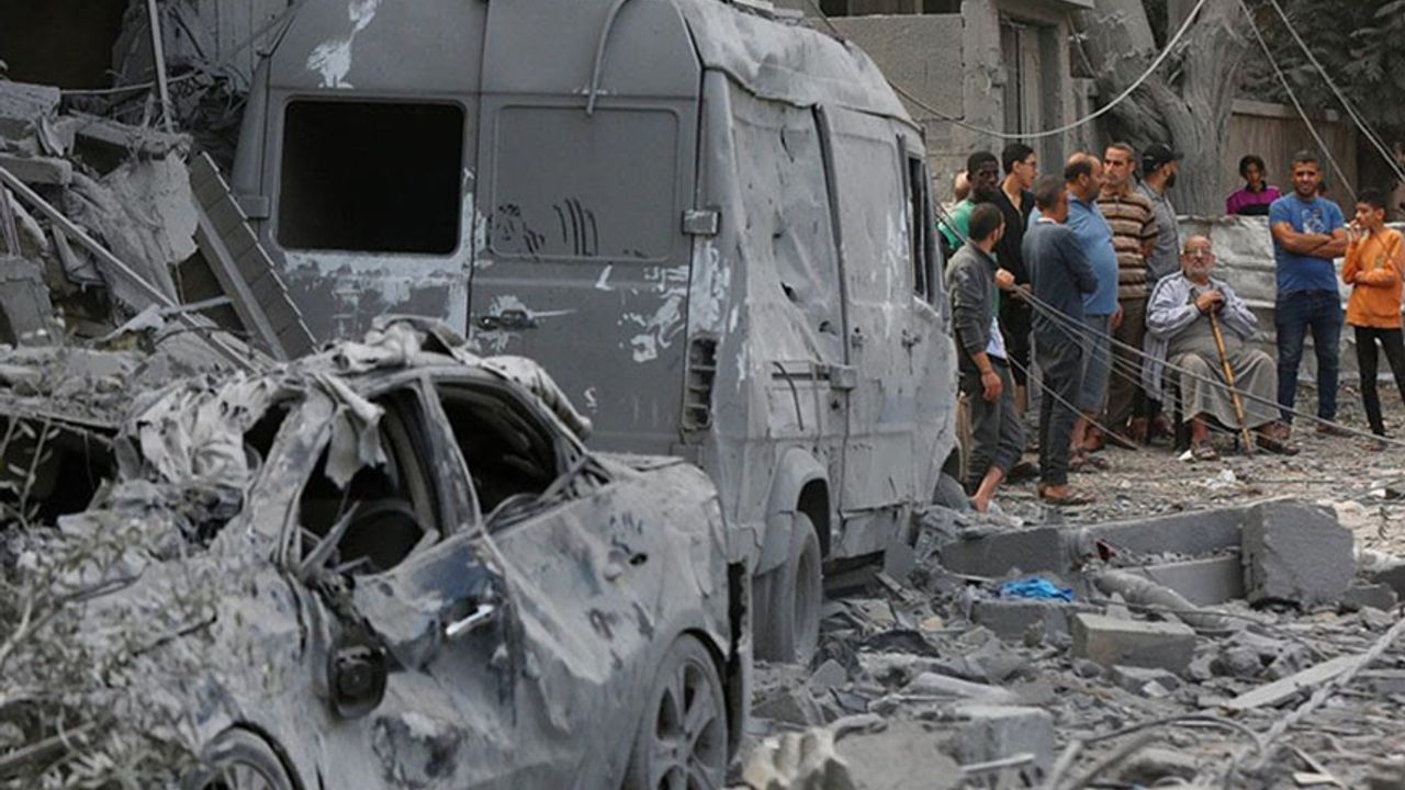 Filistin Dışişleri Bakan Yardımcısı: Gazze Şeridi'ndeki halkı boşaltmaya çalışıyor