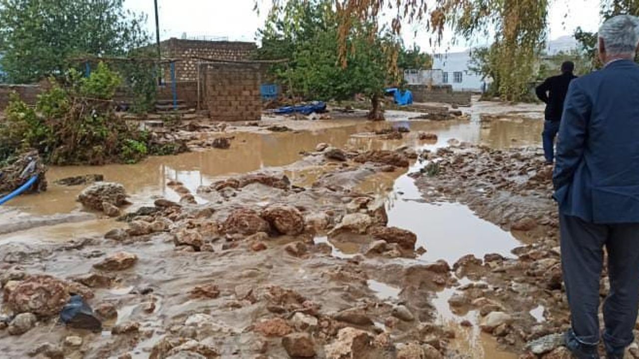 Mardin'de su taşkını nedeniyle vatandaşlar zor anlar yaşadı