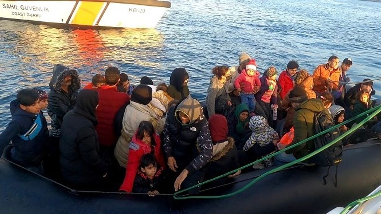 110 kaçak göçmen yakalandı, 29 kaçak göçmen kurtarıldı