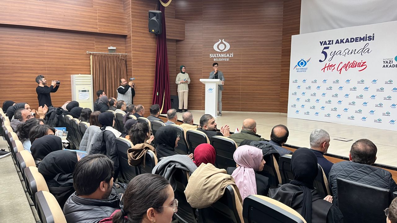 Sultangazi Belediyesi, Yazı Akademisi'nin 5'inci yılını kutladı