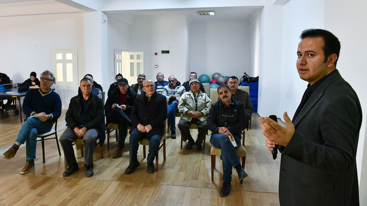 Ankara Büyükşehir Belediyesinden arıcılara eğitim