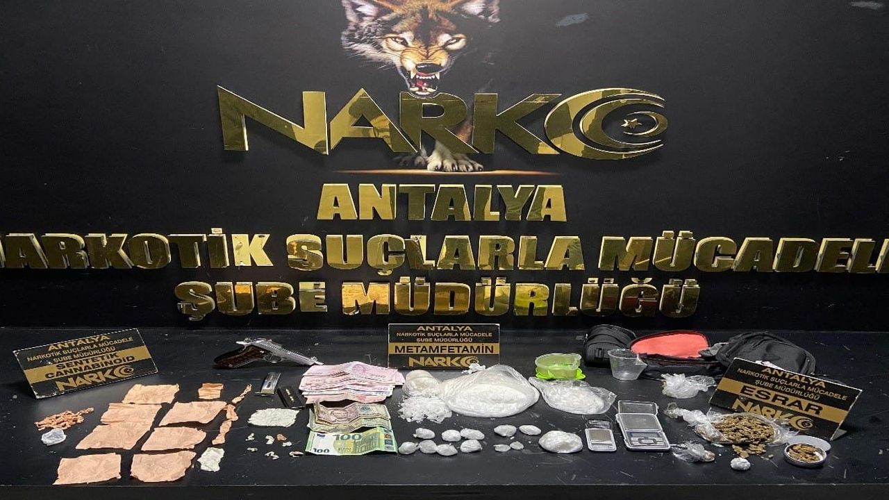 Antalya'da 24 adrese eş zamanlı torbacı operasyonu: 19 tutuklama