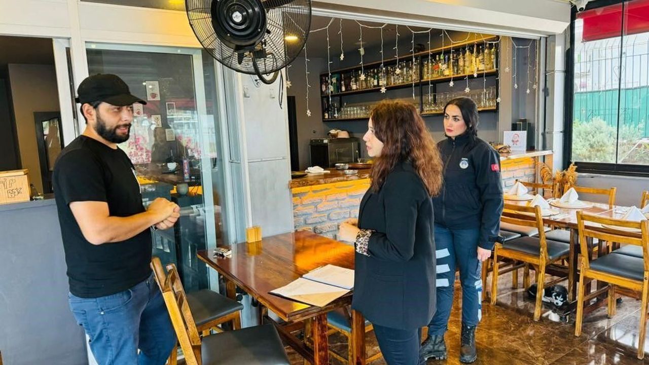Kemer’de kafe ve lokantalara fiyat listesi denetimi