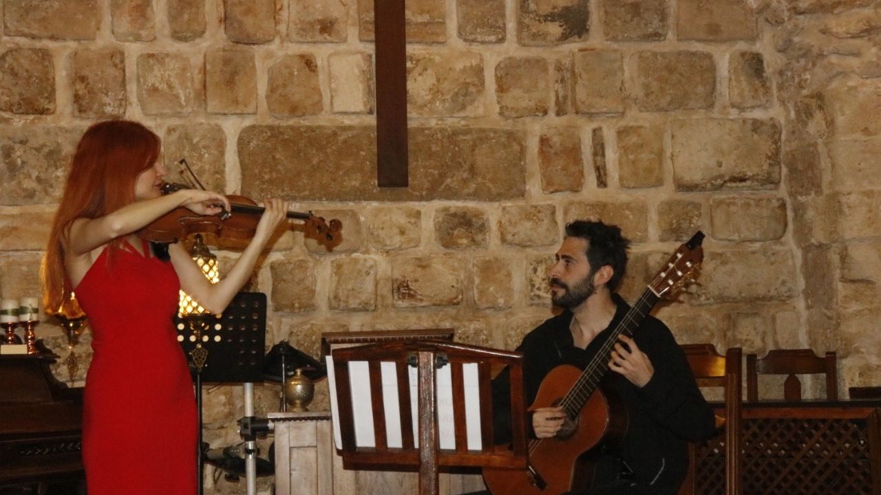 Tarihi kilisede klasik müzik konseri