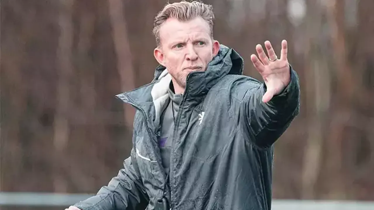 Dirk Kuyt küme düştü!