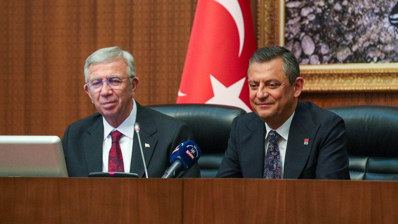 Meclis’te kritik ziyaret! Özgür Özel ve Mansur Yavaş TBMM’de görüştü