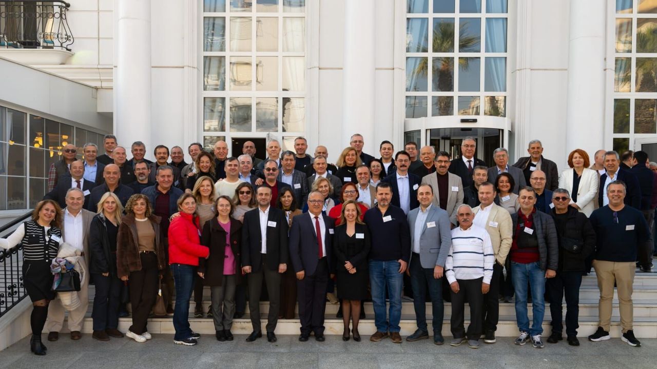 Bir Cumhuriyet çınarının filizlenişi: MOVAK!