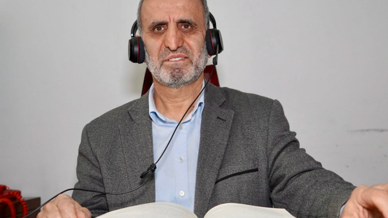 Alo Fetva Hatt'nda youn mesai! 13 yllk vaiz: Byle soru ilk kez geldi