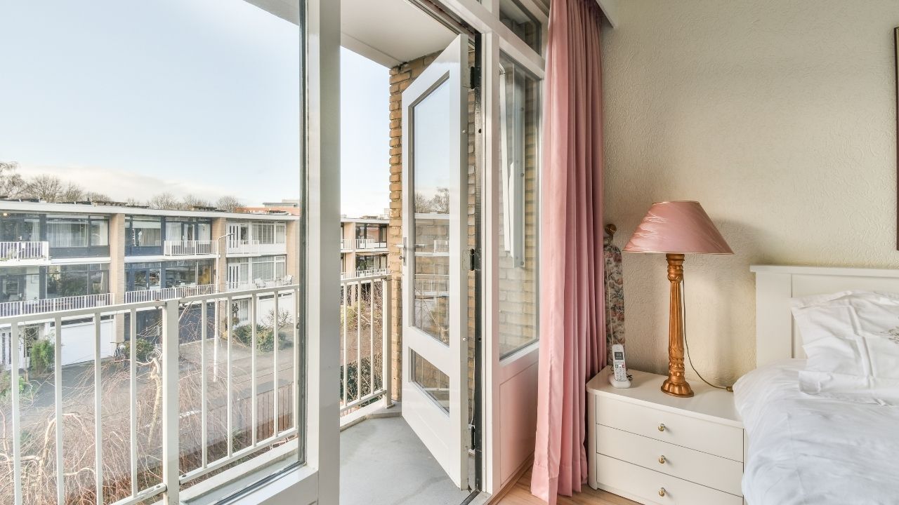 Balkon kapısını gece açık bırakanlar dikkat! Uzmanlardan yen