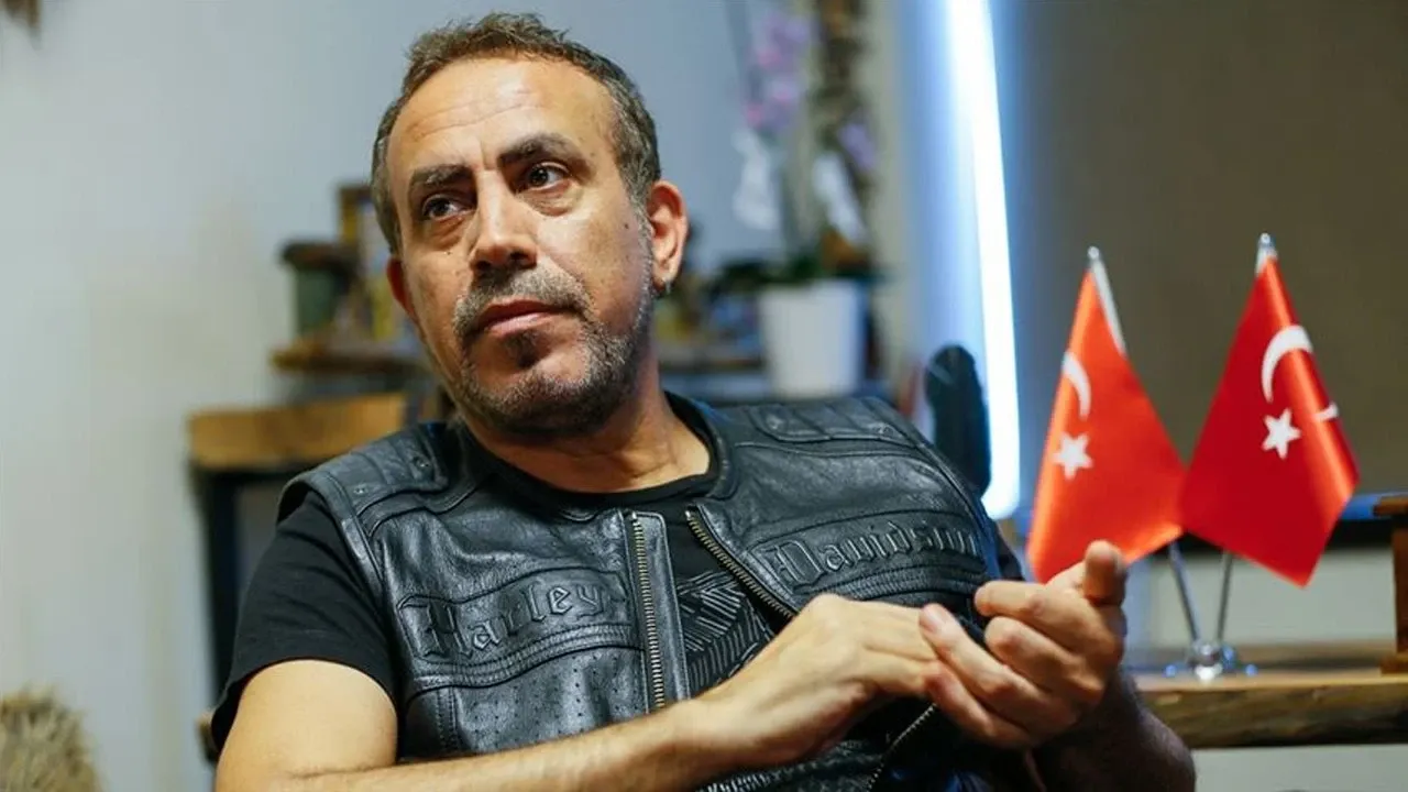 Mide kanaması geçirmişti! Haluk Levent konserde yeniden rahatsızlandı
