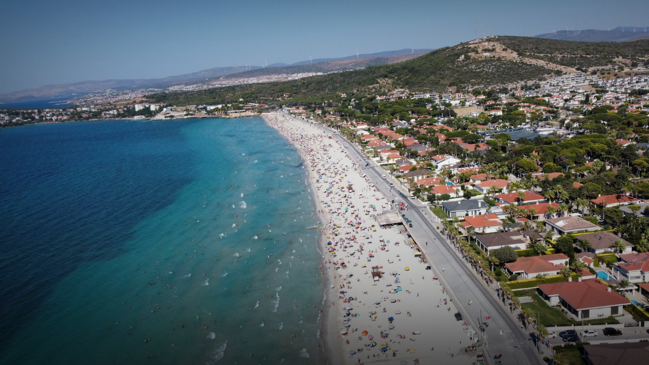 Çeşme’de bayram yoğunluğu yüzleri güldürdü: Doluluk yüzde 95’e ulaştı
