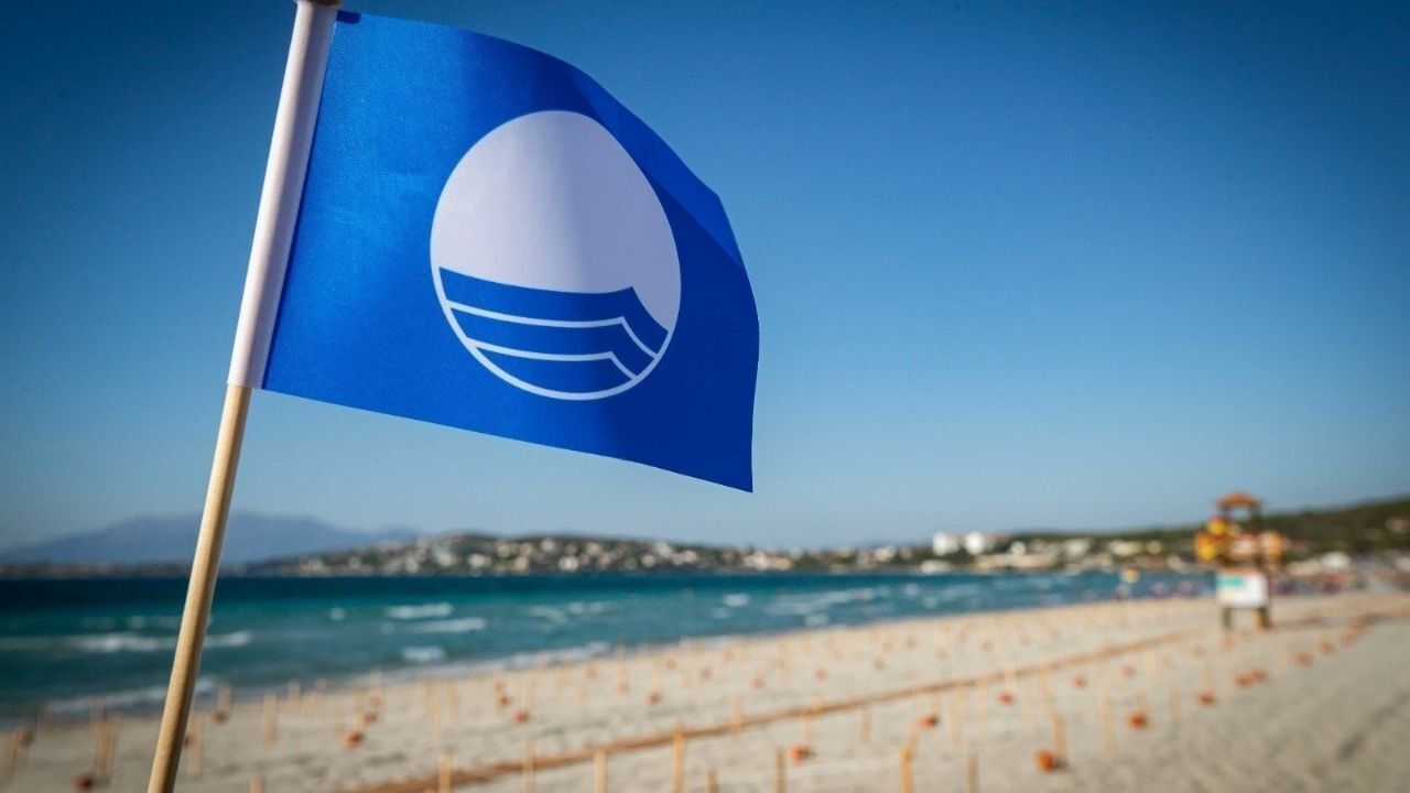 İzmir’de hangi plajlar Mavi Bayraklı oldu? İşte ilçe ilçe 2026 tam liste