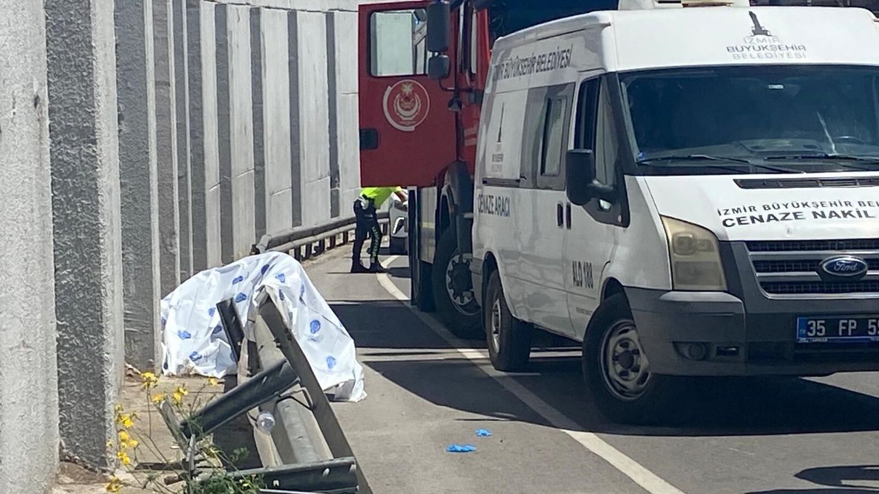 Konak’ta feci kaza: Genç sürücü olay yerinde hayatını kaybetti