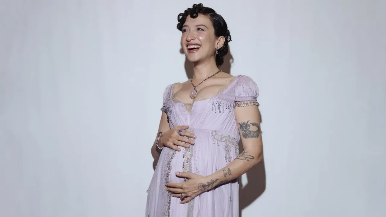Konserde zor anlar! Melike Şahin’in performansı seyirciyi ikiye böldü