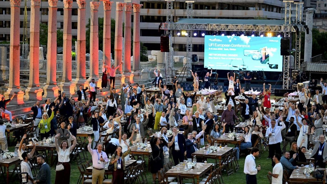 36 ülkeden yüzlerce temsilciyi buluşturdu: 101 yıl