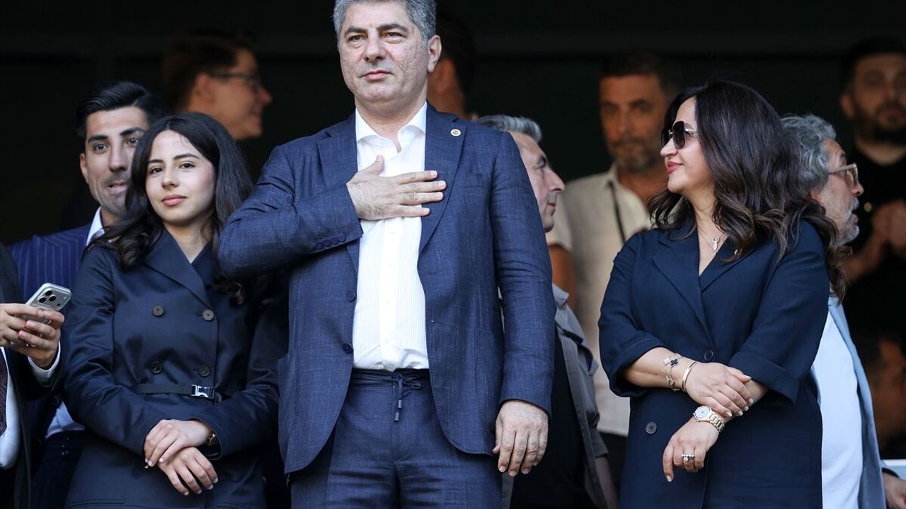 Hakan Safi’den ilk açıklama! Aziz Yıldırım’ı tebrik etti