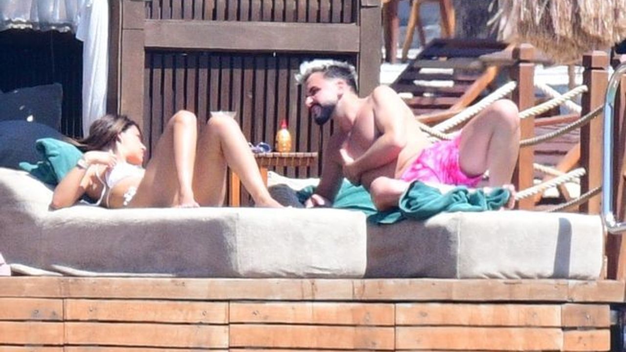 Aşk iddialarını güçlendiren Bodrum tatili