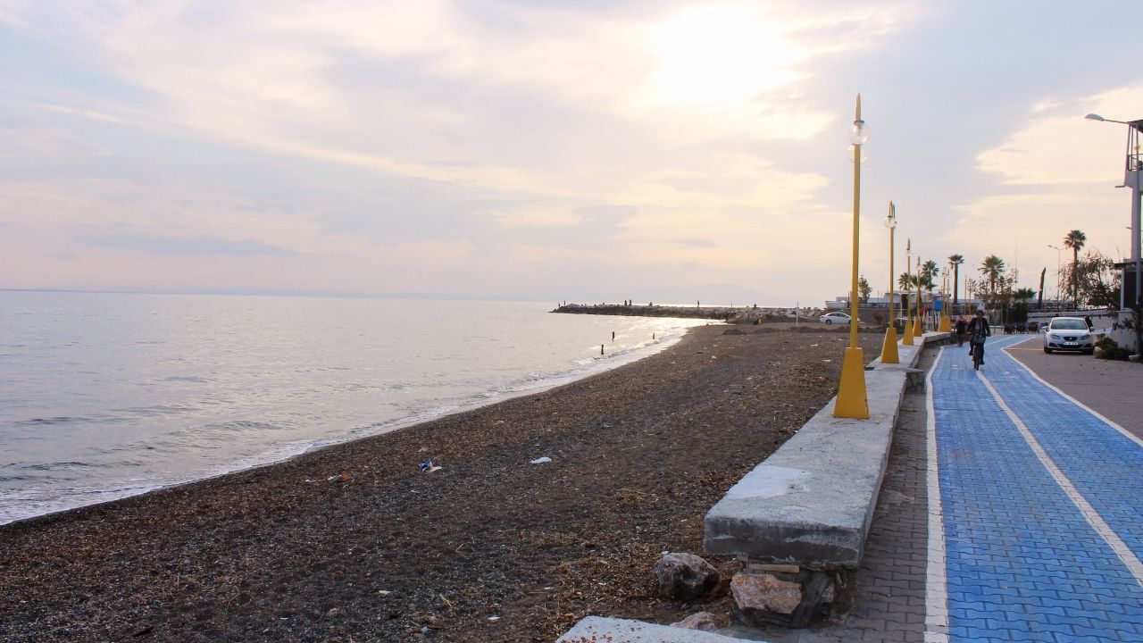 Ayvacık'ta hangi plajlar Mavi Bayraklı oldu? İşte ücretli ve ücretsiz 2026 tatil rotalarının tam listesi