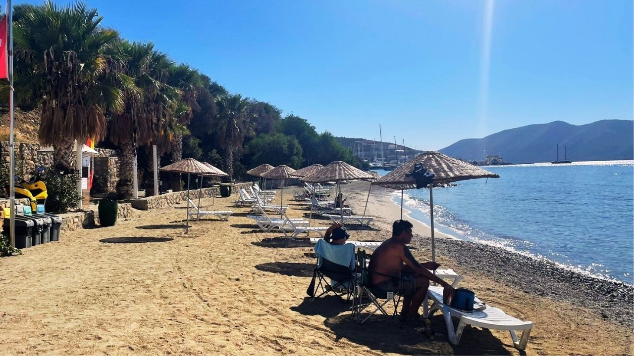 Bodrum'da hangi plajlar Mavi Bayraklı oldu? İşte ücretli ve ücretsiz 2026 tatil rotalarının tam listesi