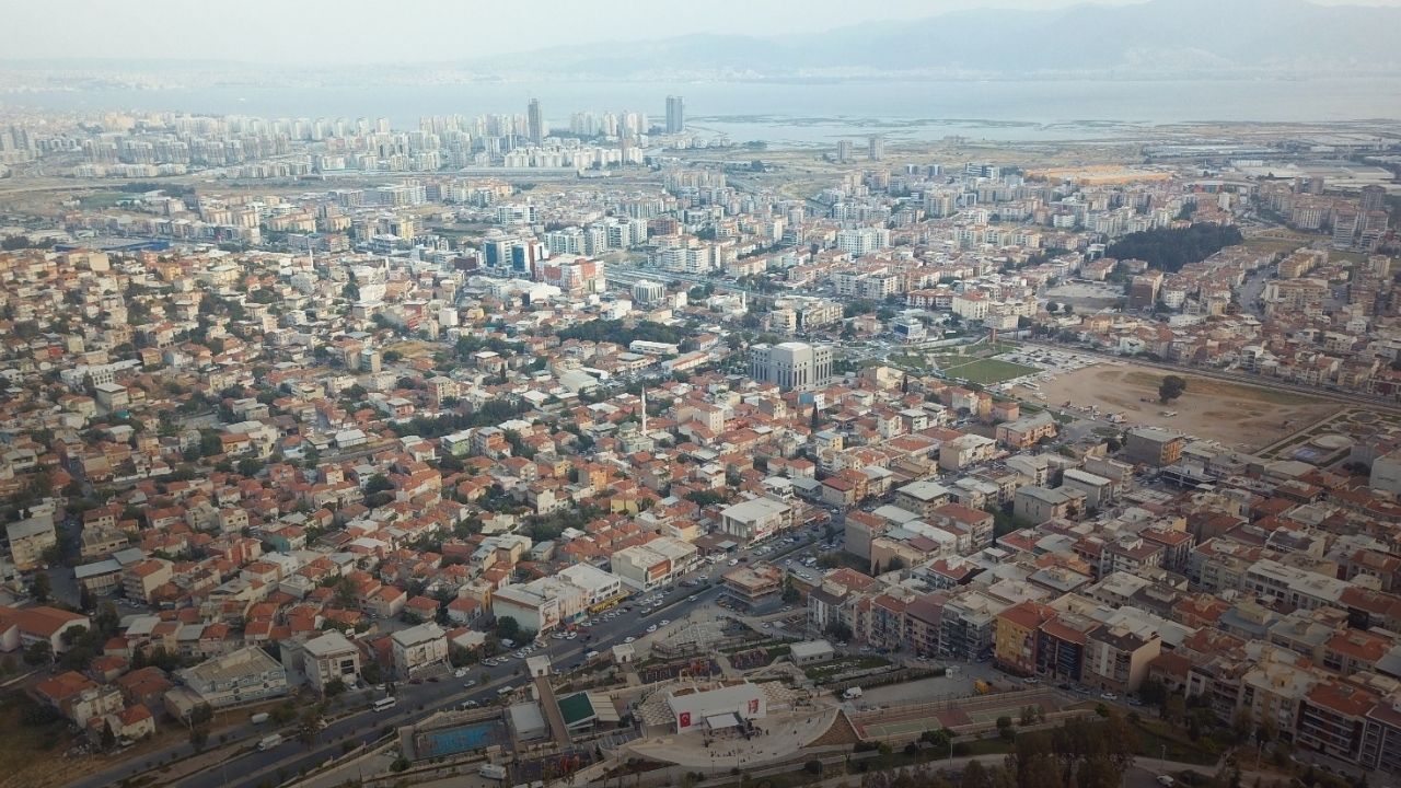 Çiğli planlarına Büyükşehir'den ret!