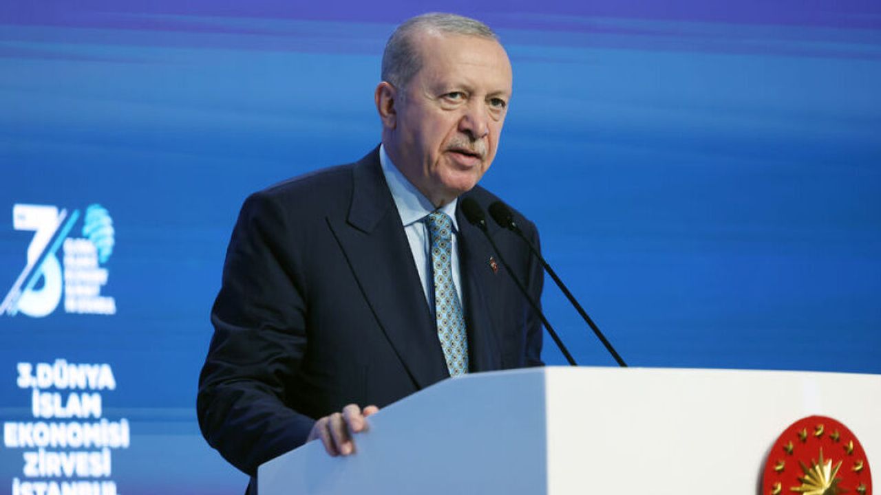 Cumhurbaşkanı Erdoğan üç edebiyatçıyı andı