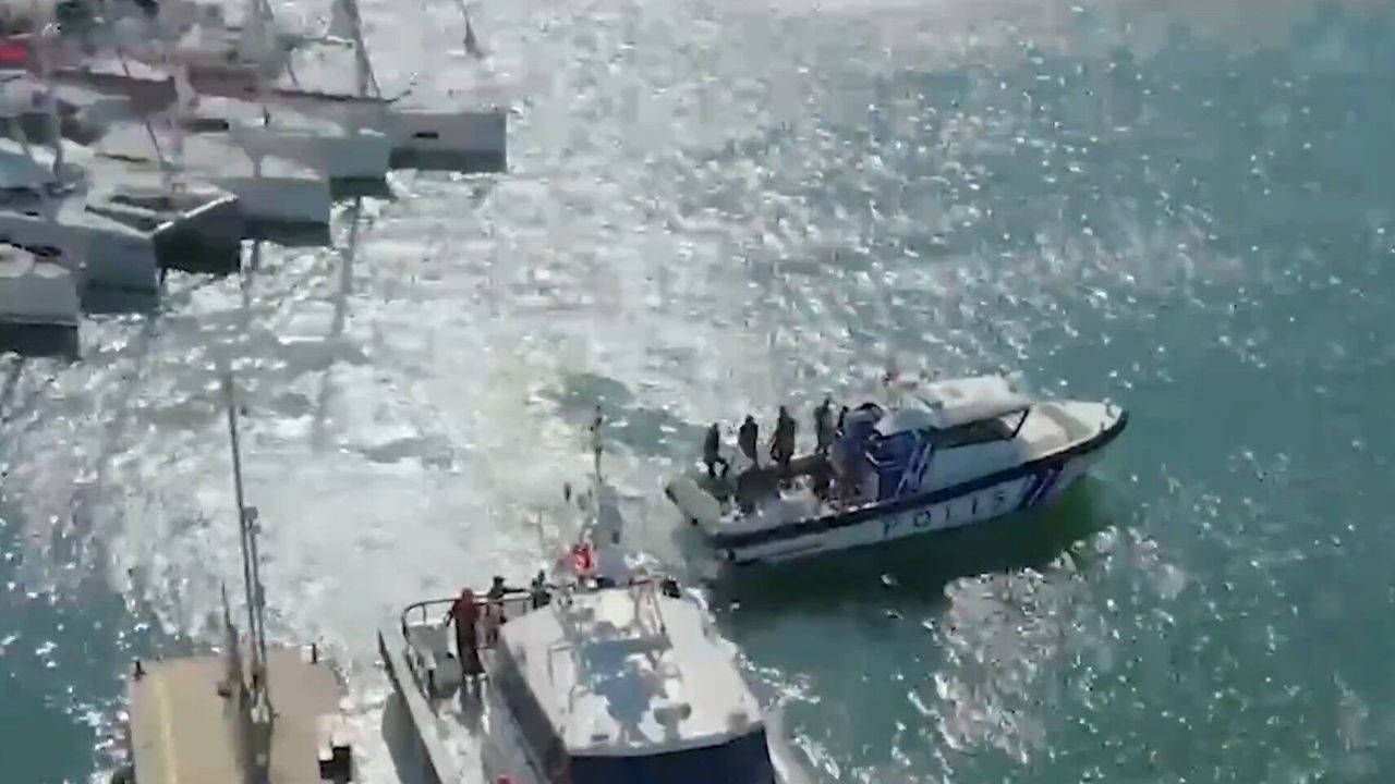 İzmir açıklarında zehir operasyonu: 3 şüpheli gözaltında