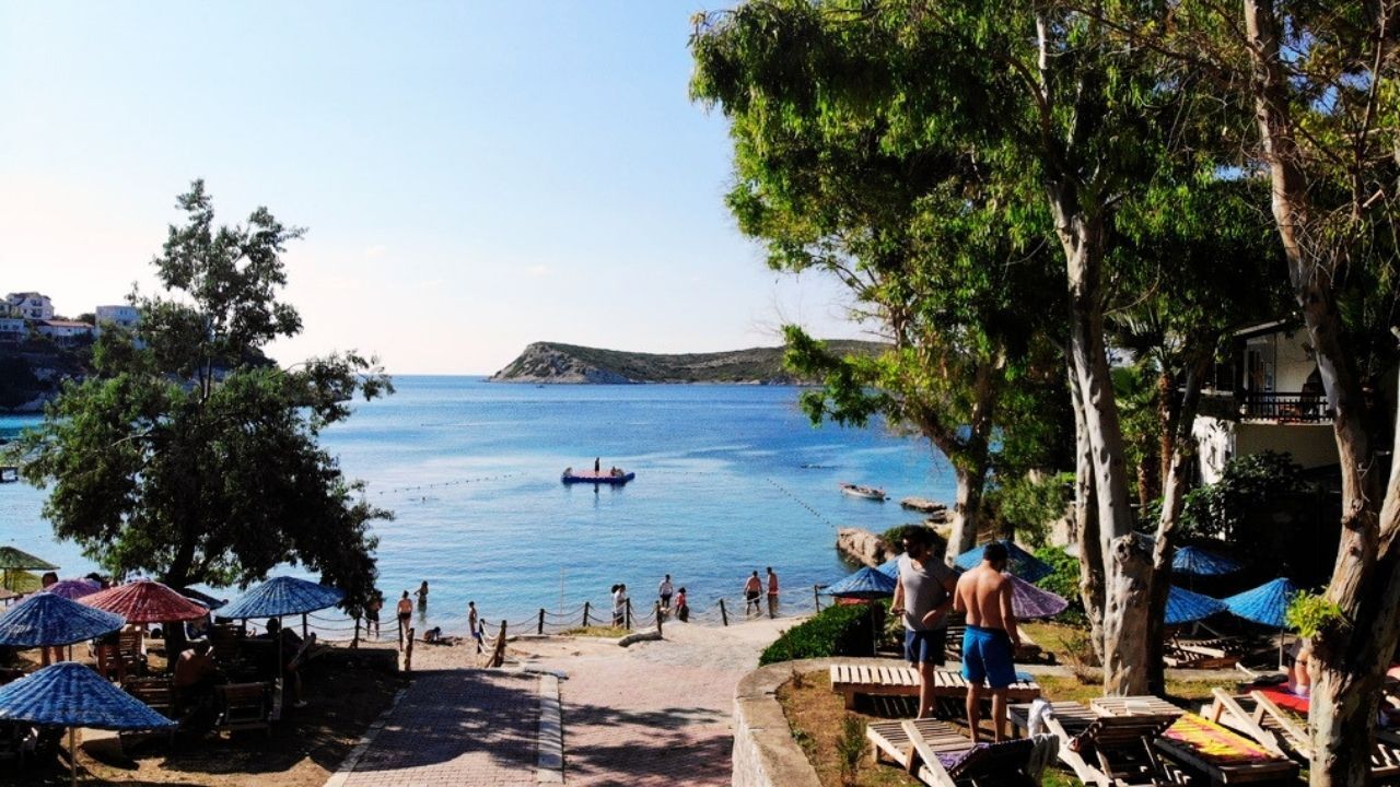 Karaburun’un en temiz plajlarından biri! Hem ücretsiz hem de