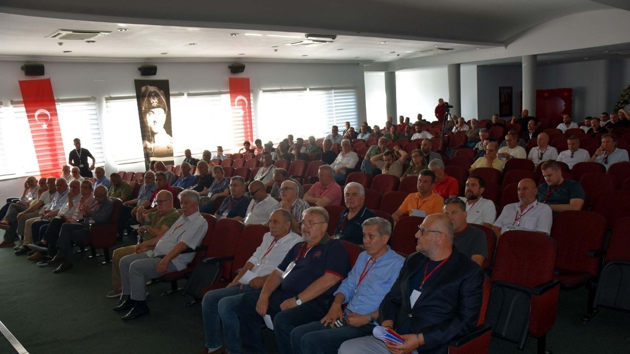 Karşıyaka'da başkanlık krizi sürüyor!