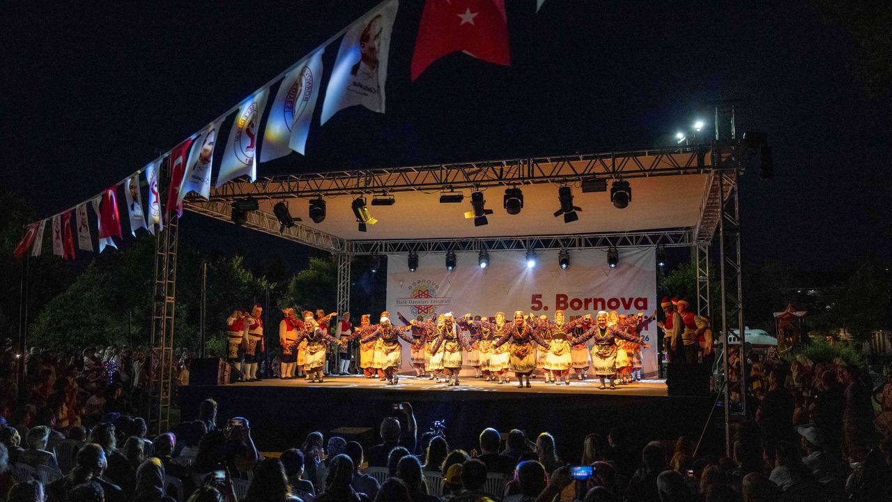 Kaşıkların ritmi Bornova’yı sardı! Festival gala g