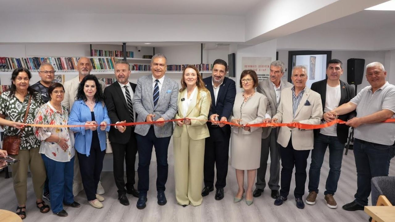 Cumhuriyet Kütüphaneleri Projesi büyüyor: Konak'ta iki şube 