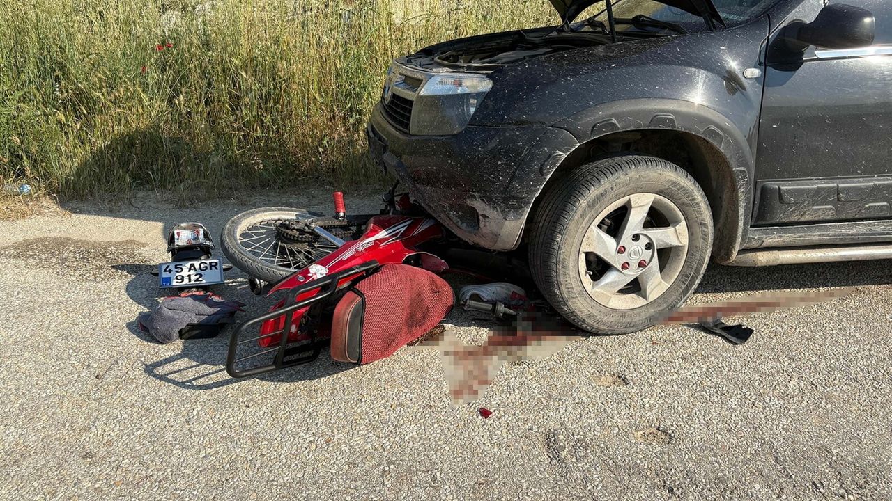 Manisa'da korkutan kaza: 18 yaşındaki motosiklet sürücüsü ci
