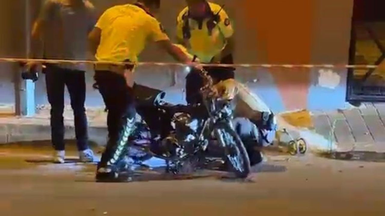 Otomobil ile motosiklet çarpıştı: Acı haber hastaneden geldi