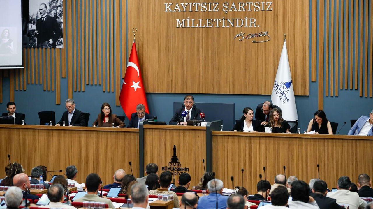 Afrika sineği İzmir’de! Başkan Tugay açıkladı: “Bu