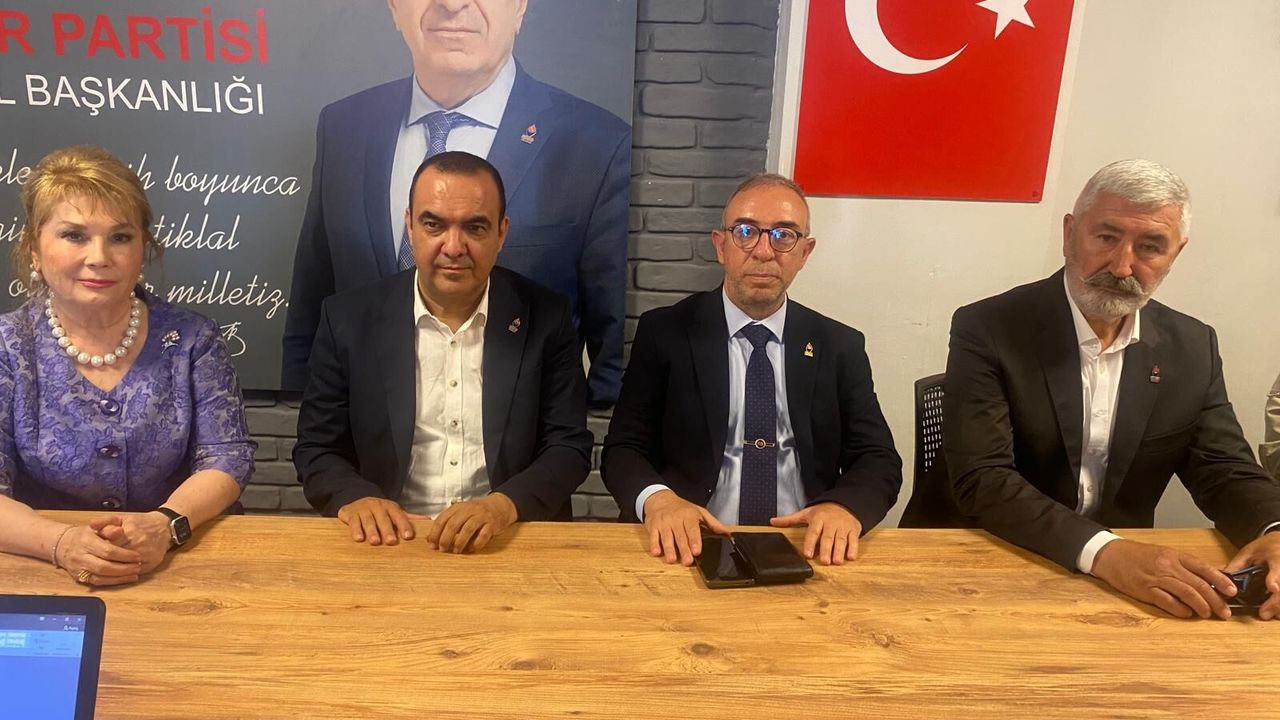 Zafer Partili Bayır İzmir'de konuştu! "Milletin makus talihi