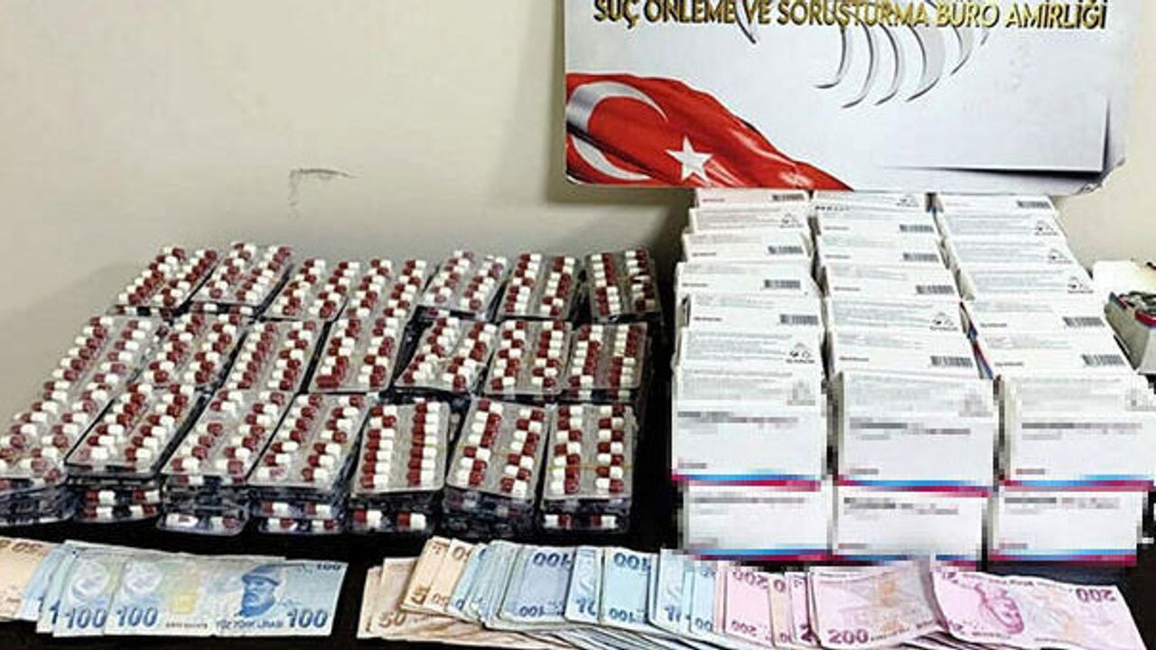 İzmir'de 6 bin 358 sentetik hap ele geçirildi