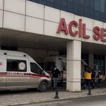 Kavşakta feci kaza! Devrilen otomobilde 1 kişi hayatını kaybetti, 5 kişi yaralandı