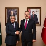 Hakan Fidan, Pakistanlı mevkidaşıyla İstanbul'da görüştü!