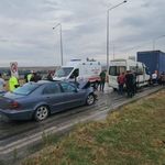 Otomobil minibüse, minibüs tıra çarptı! Zincirleme kazada 11 kişi hastaneye kaldırıldı