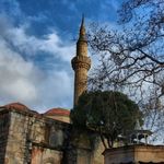 İzmir'de tarihe açılan kapı! Kubbesinden mihrabına 600 yıldır ayakta, bu tarihi yapı görenleri büyülüyor