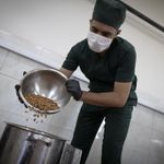 Tescilli glütensiz bisküvi ürettiler! Kayısı çekirdeği bu kez bisküvi oldu