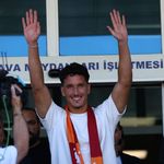 Galatasaray'ın yeni transferi İstanbul'a geldi! Deniz Gül'den ilk açıklama