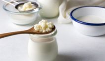 Hazır kefire son! Paranız cebinize kalsın: Evde doğal, katkısız ve lezzetli çok kolay kefir tarifi