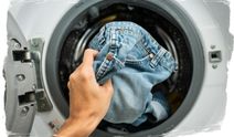 Kot pantolonları doğru yıkama yöntemi buymuş! Ne deterjan izi ne renk solması sorunu olmayacak