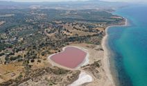 Çanakkale'nin doğal güzelliği yeniden pembe! Görenler hayran kalıyor: Kalpli Göl