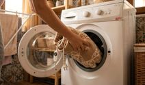 Elektrikli battaniyenizi temizlerken yapılan bu hata pahalıya patlayabilir! Meğer doğru yıkama yöntemi buymuş