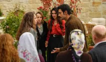 Sevdan Bir Ateş 7. bölümde Leyla konağı terk etti! Mirza DNA raporuyla yıkıldı