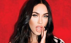 Megan Fox, ateşli pozlarıyla kasıp kavurdu! Tülden elbise giyip denize girdi