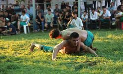 Yörük Şöleni'nde nefes kesen güreş müsabakaları