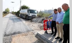 Başkan Gültak: “Akdeniz’de soğuk asfaltı olmayan bahçe yolu kalmayacak”